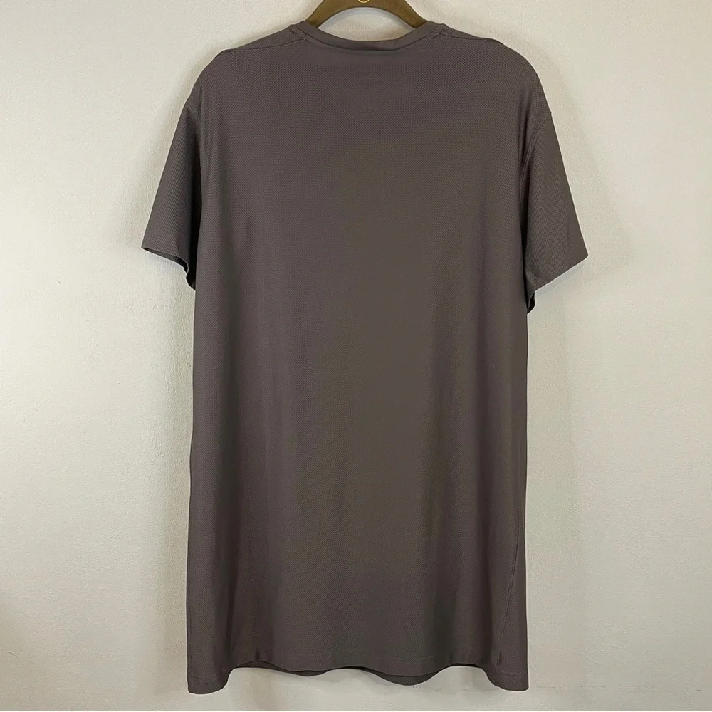 Duluth Trading Co Mens Go Buck Naked Performance Crew Undershirt Gray Top L